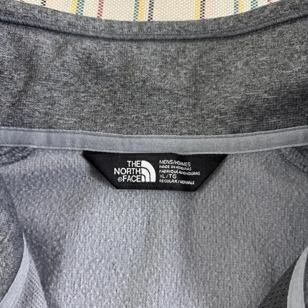 The North Face Pullover Mens XL Gray Fleece Quarter Zip Long Sleeve Hiking Top
